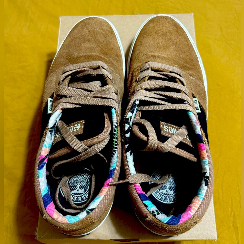 Barge LS Etnies Brown/Tan/Black Men’s Size 11.5 Shoes